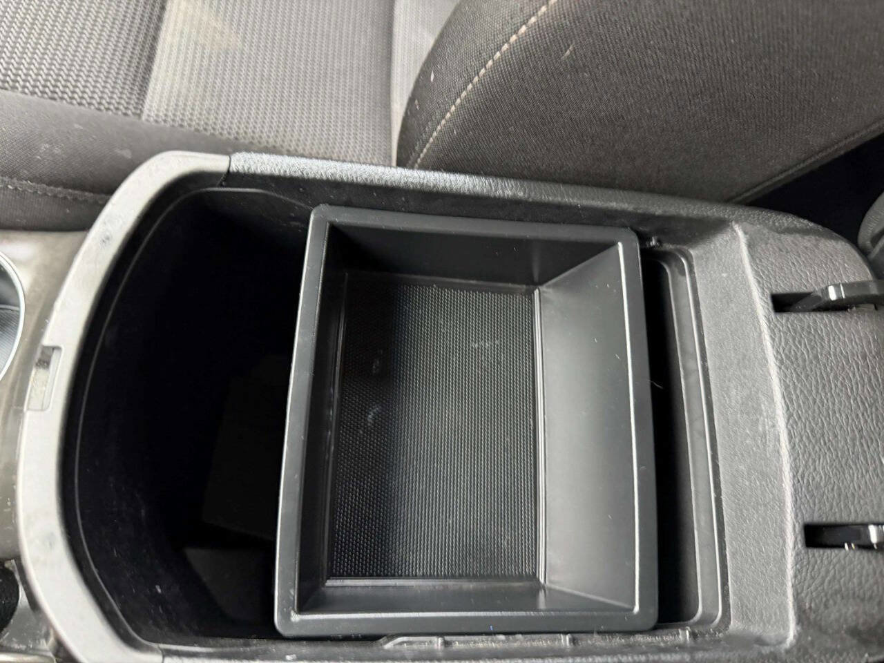 Used 2017 Kia Forte LX image 40