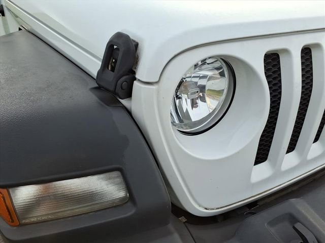 Used 2022 Jeep Wrangler Unlimited Sport image 3