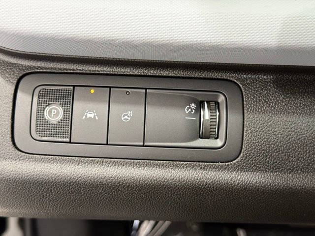 New 2027 Chevrolet Bolt LT w/ Comfort Package FWD image 30