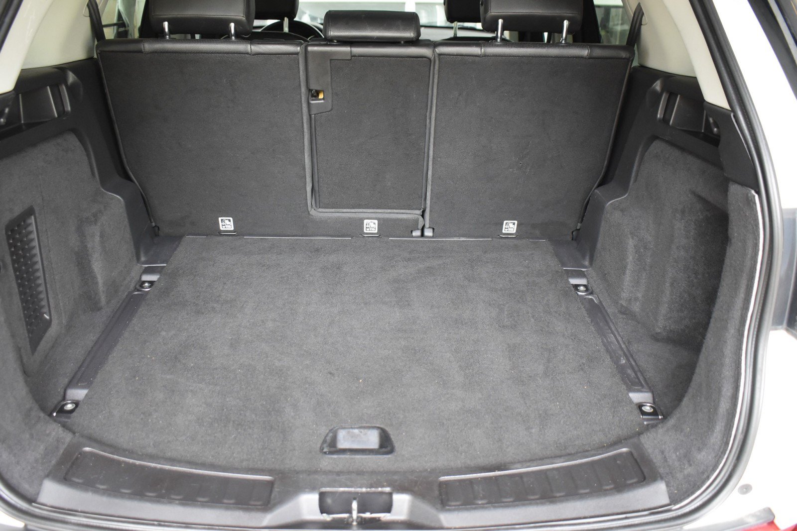 Used 2019 Land Rover Discovery Sport HSE AWD/4WD image 42