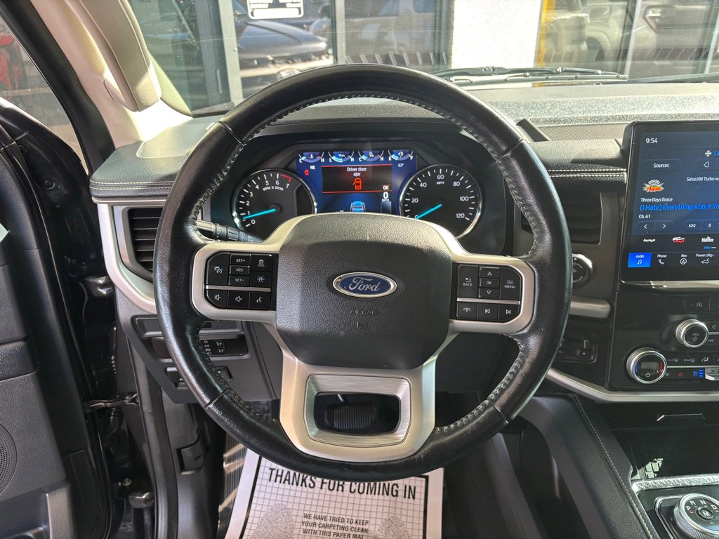 Used 2023 Ford Expedition Max XLT image 10