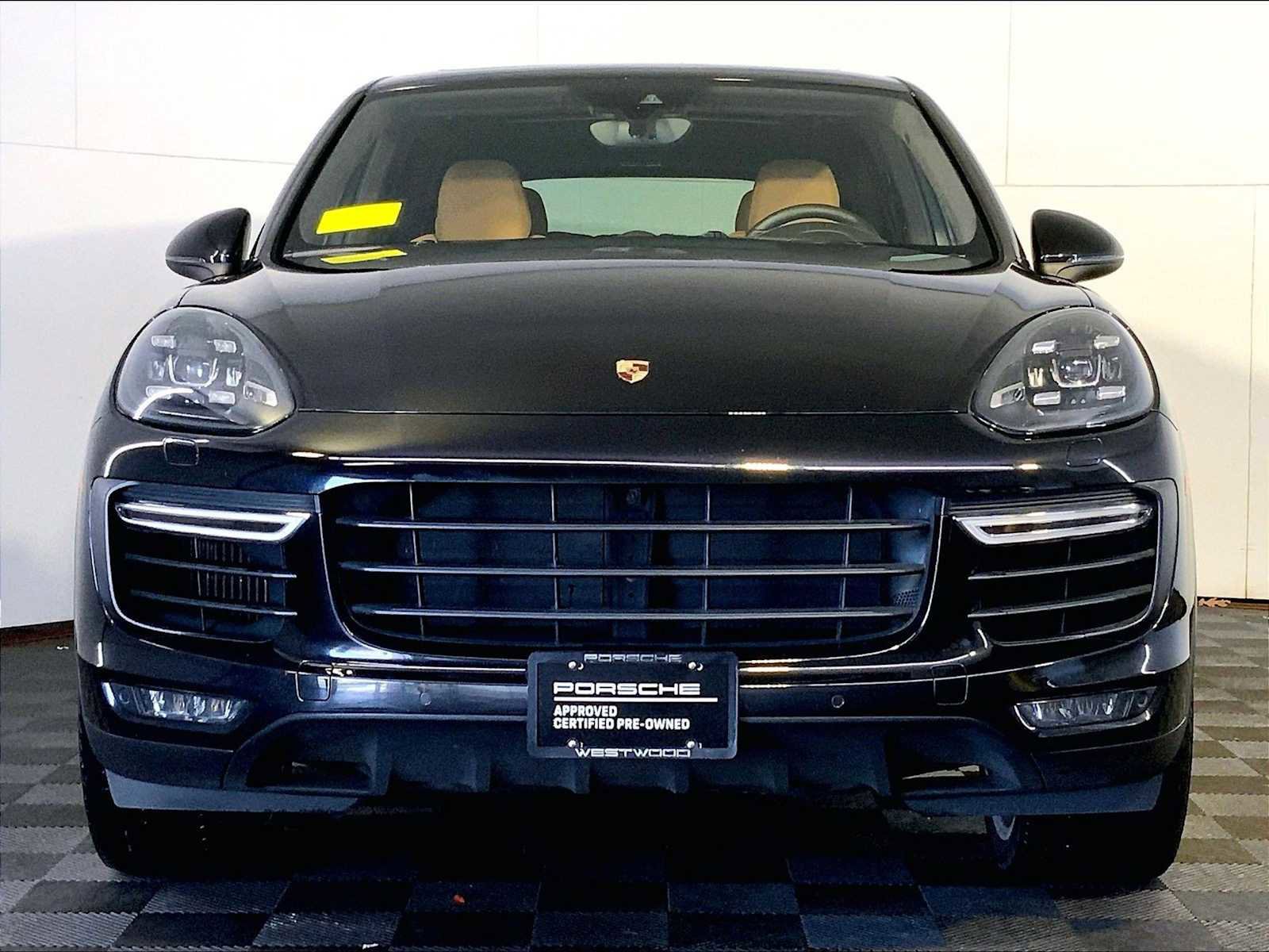 Used 2015 Porsche Cayenne Turbo AWD/4WD image 10