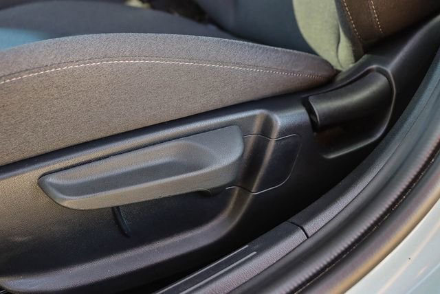 Used 2025 Kia K4 LXS image 22