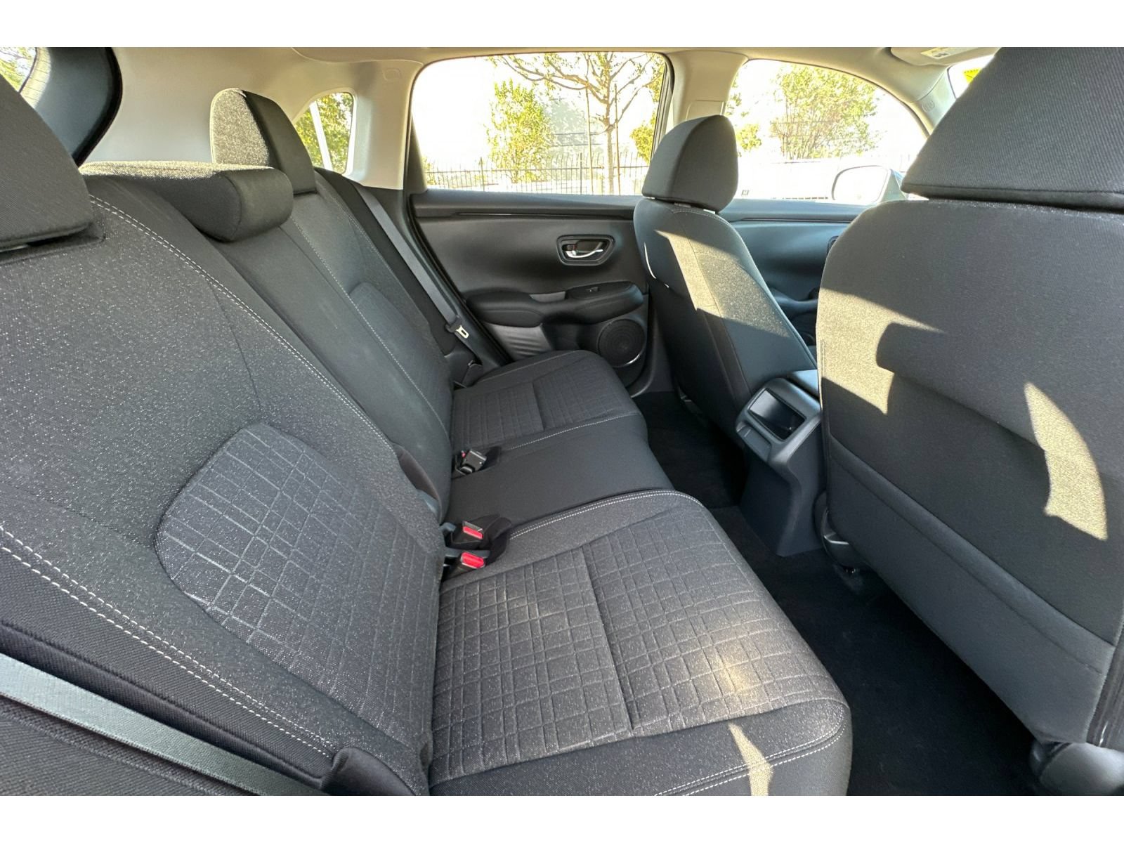 Used 2027 Honda HR-V LX image 18