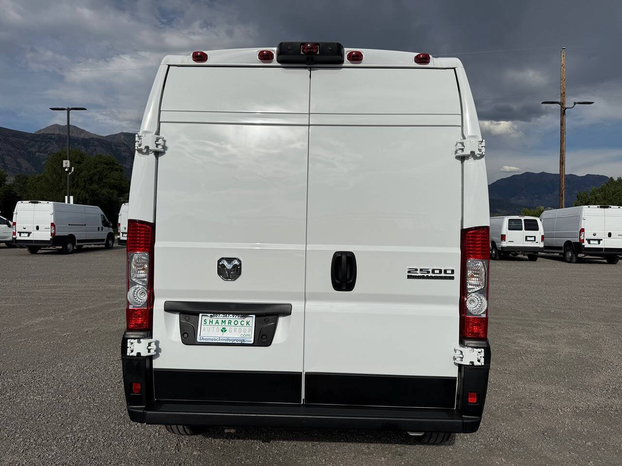 Used 2025 RAM ProMaster 2500 w/ Convenience Group FWD image 4