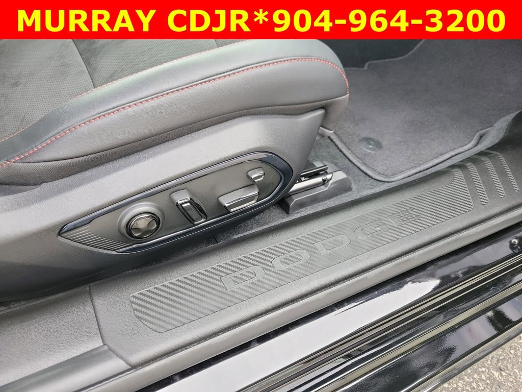 Used 2025 Dodge Charger R/T Scat Pack w/ Track Pack image 18