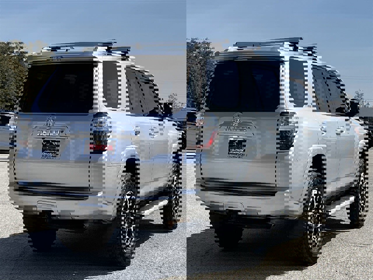 Used 2017 Toyota 4Runner SR5 image 4