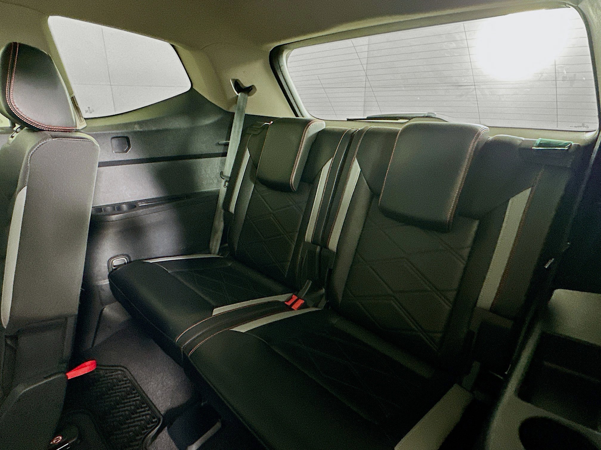 Used 2024 Volkswagen Atlas Peak Edition SE image 30