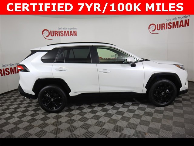 Used 2024 Toyota RAV4 SE image 10