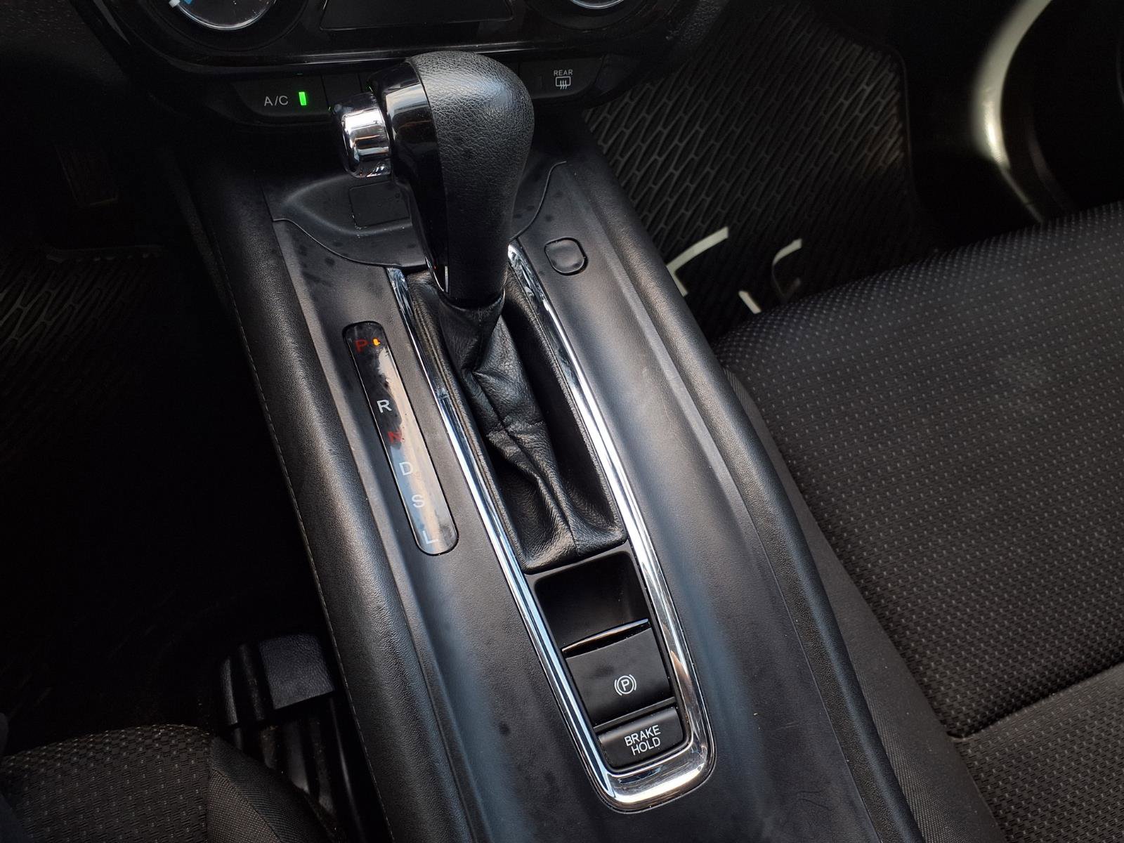 Used 2021 Honda HR-V LX image 24