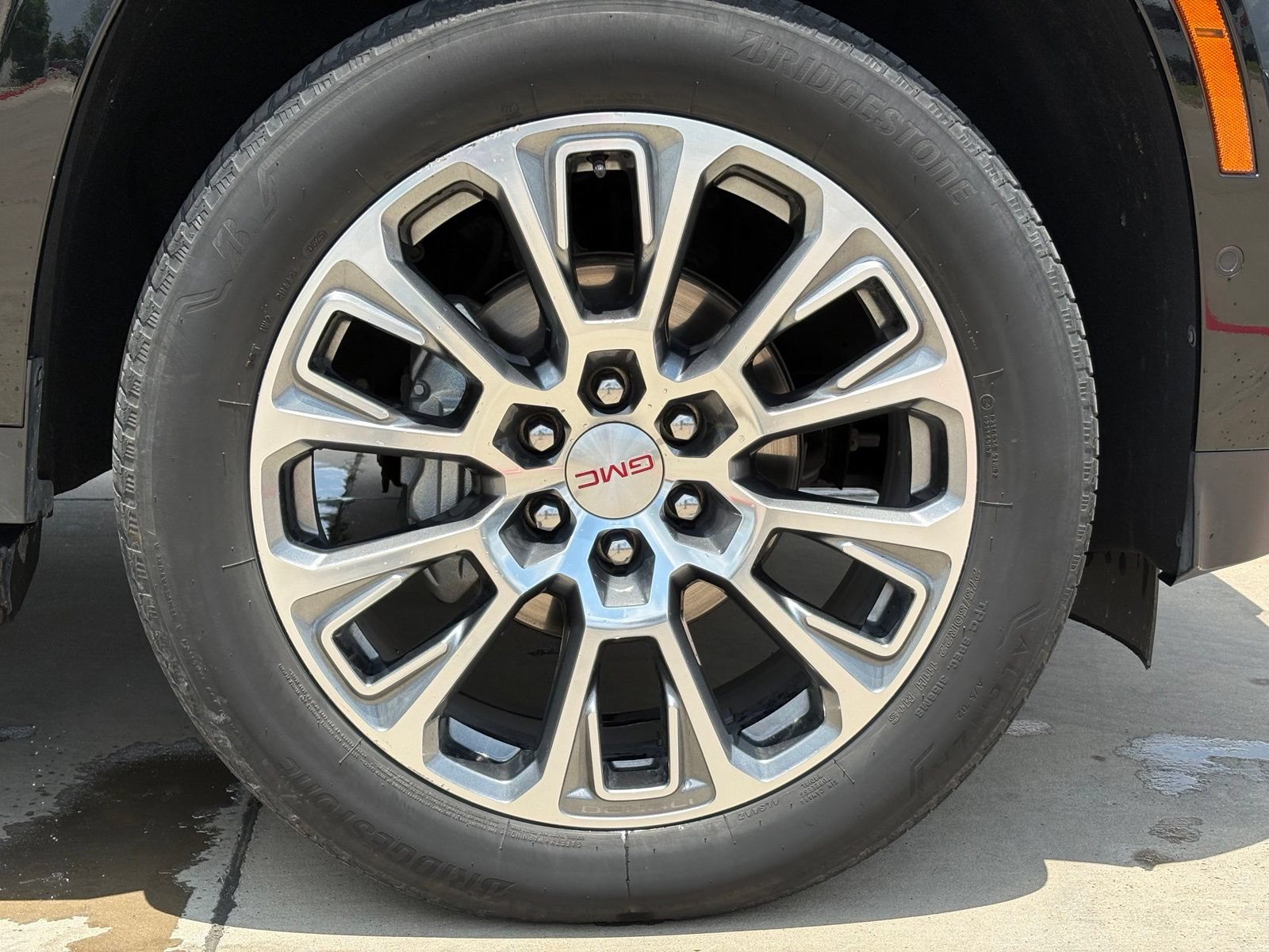 Certified 2025 GMC Yukon XL Denali AWD/4WD image 10