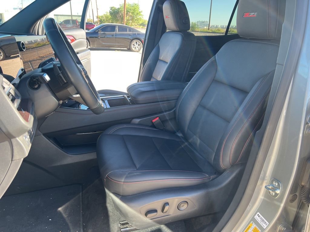 Used 2025 Chevrolet Traverse Z71 AWD/4WD image 8