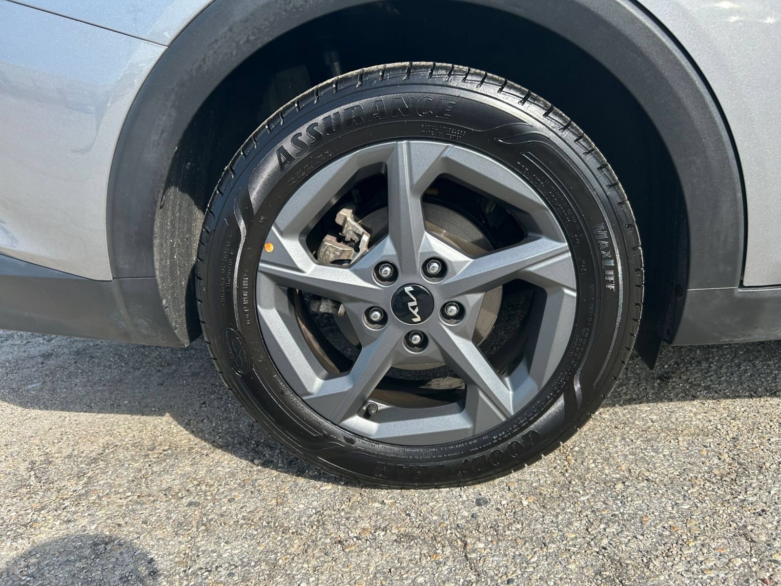 Used 2025 Kia K4 FWD image 24