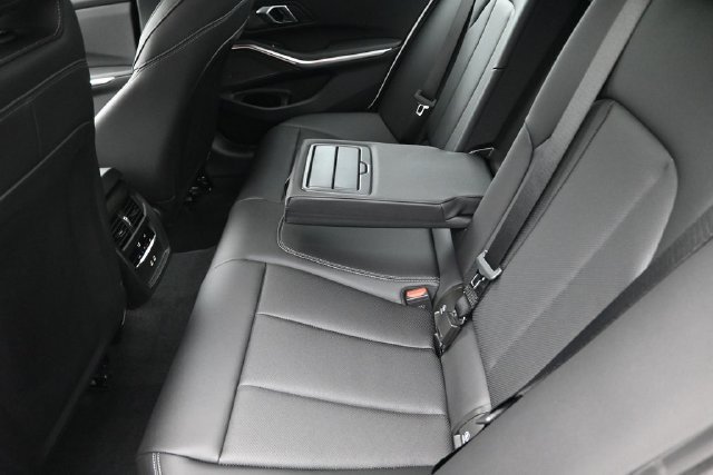 New 2026 BMW 330i xDrive Sedan w/ Premium Package AWD/4WD image 20