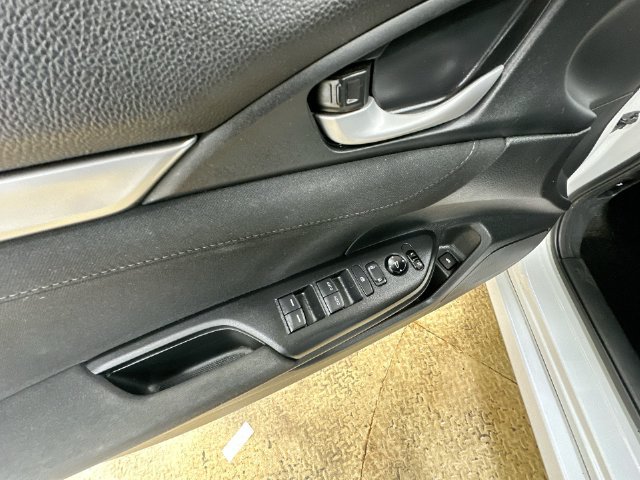 Used 2019 Honda Civic EX image 16
