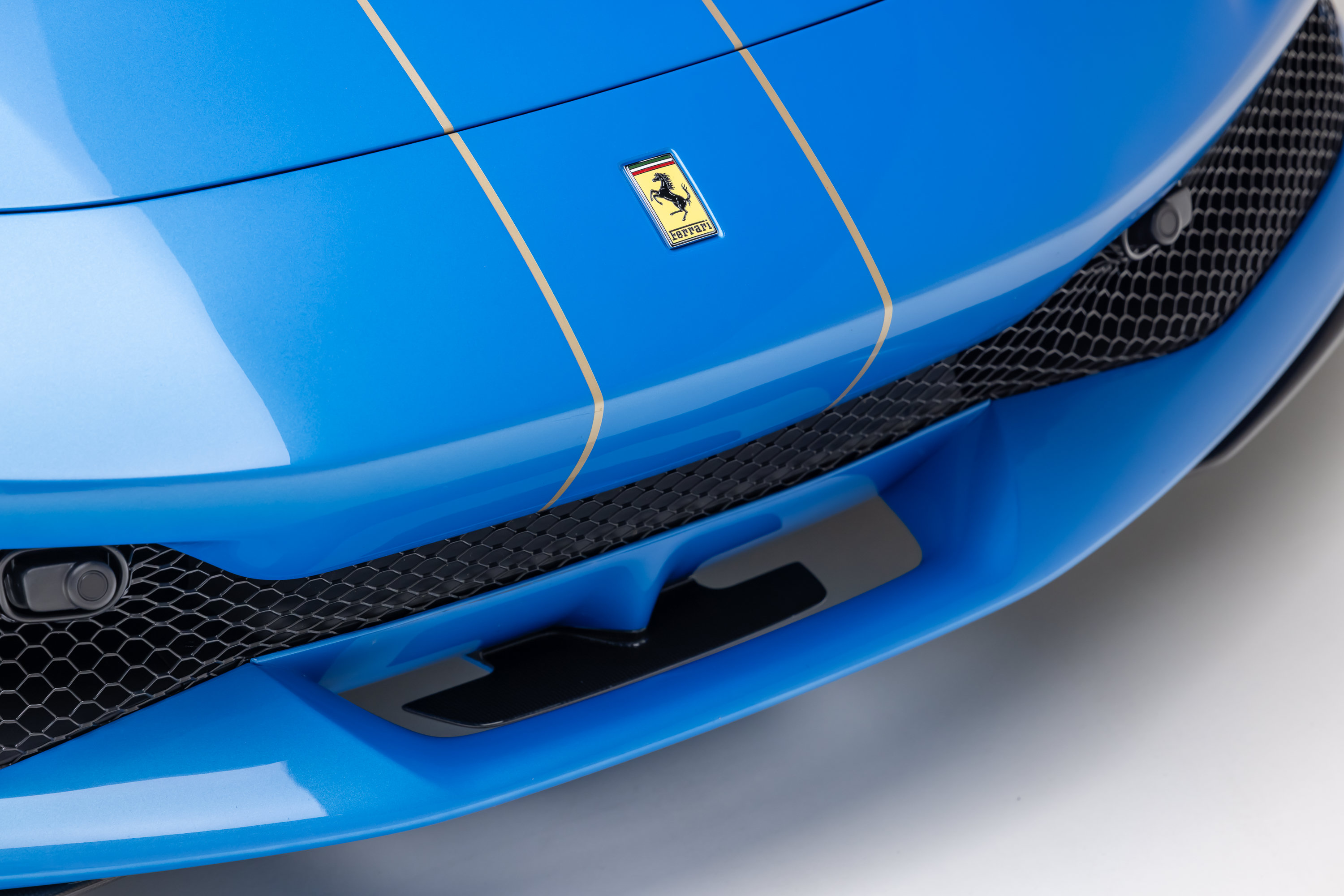 Used 2024 Ferrari 296 GTS RWD image 13