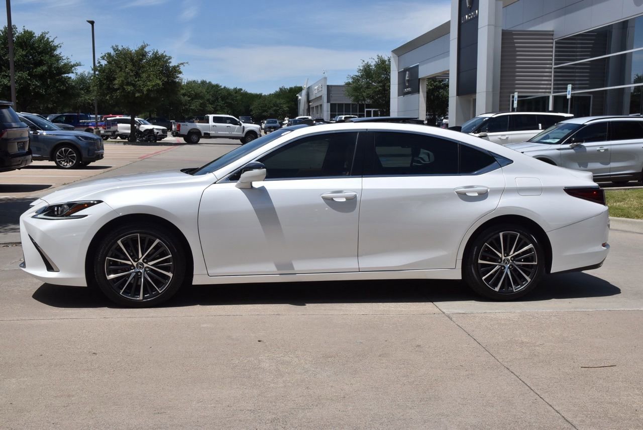 Used 2023 Lexus ES 350 w/ Premium Package FWD image 12