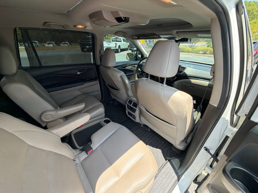 Used 2019 Honda Pilot Elite image 12