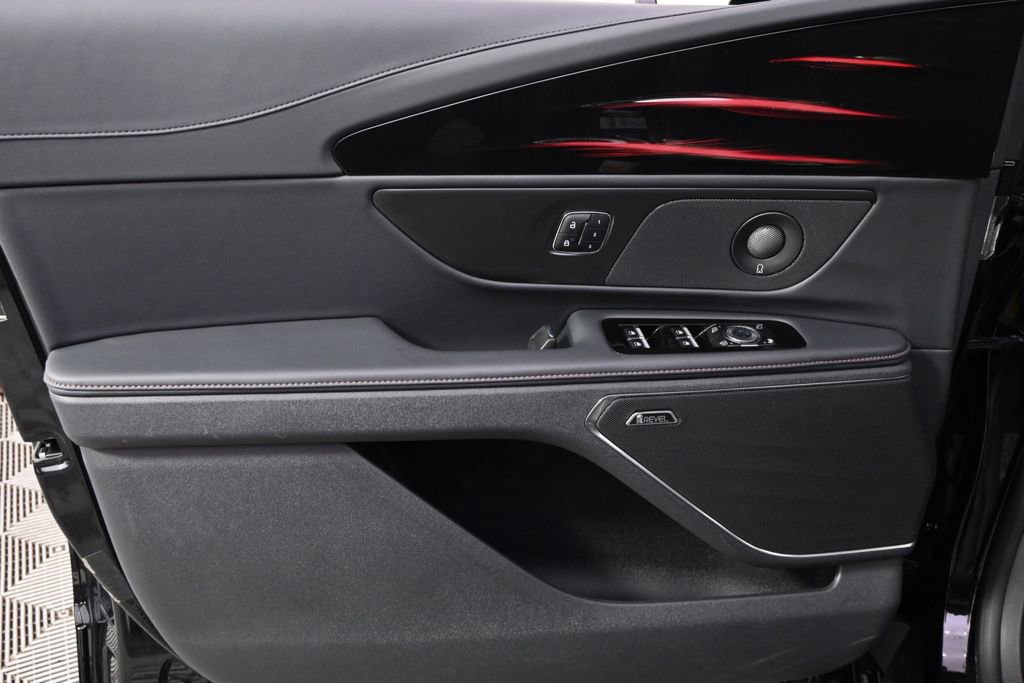 New 2026 Lincoln Nautilus Reserve AWD/4WD image 22