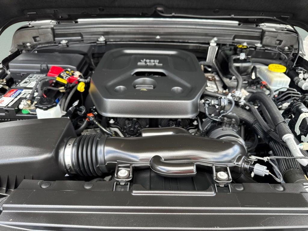 Used 2020 Jeep Wrangler Unlimited Sport AWD/4WD image 38