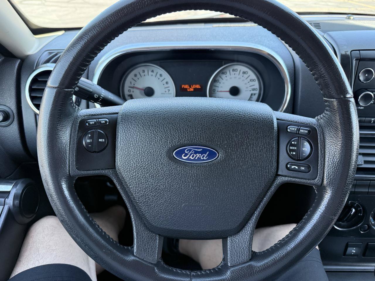 Used 2010 Ford Explorer Sport Trac XLT AWD/4WD image 14