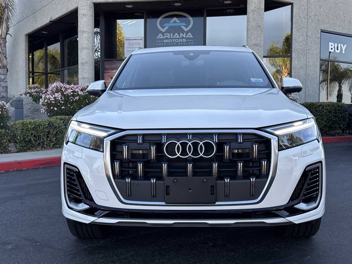 Used 2025 Audi Q7 Premium Plus image 7