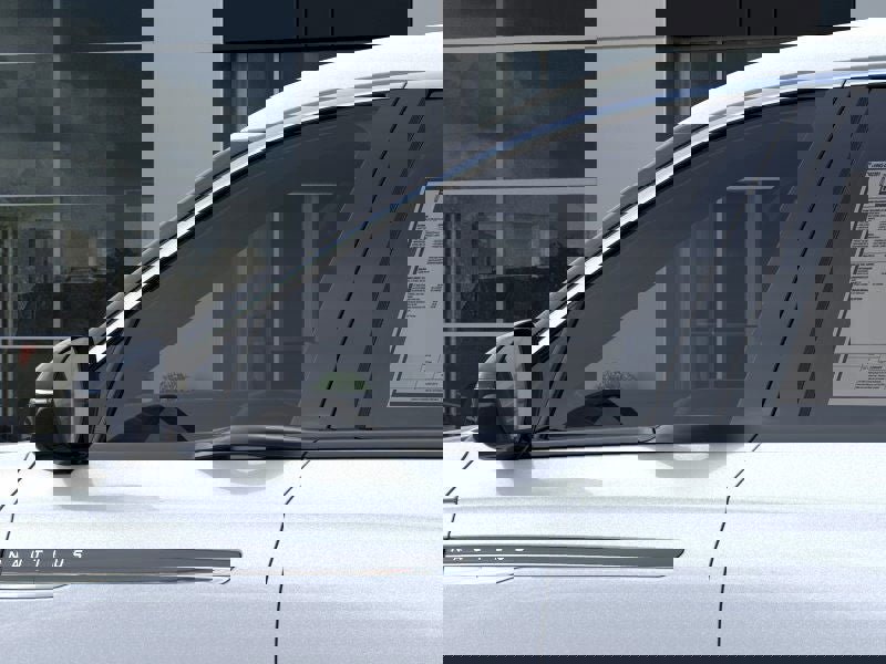 New 2026 Lincoln Nautilus Premier image 20