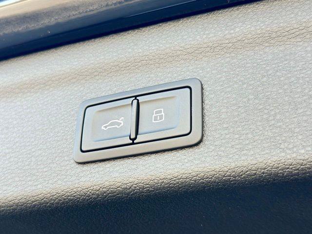 New 2025 Audi Q3 2.0T Premium AWD/4WD image 34