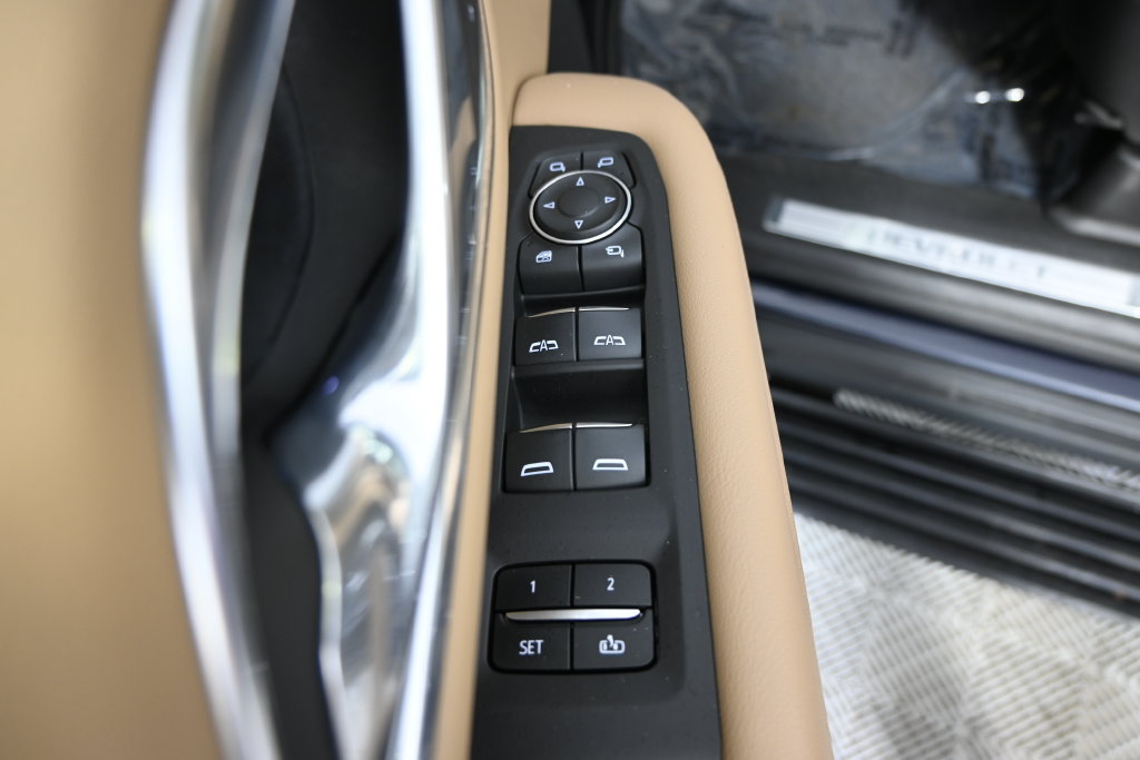 Used 2024 Chevrolet Tahoe Premier w/ Premium Package AWD/4WD image 20