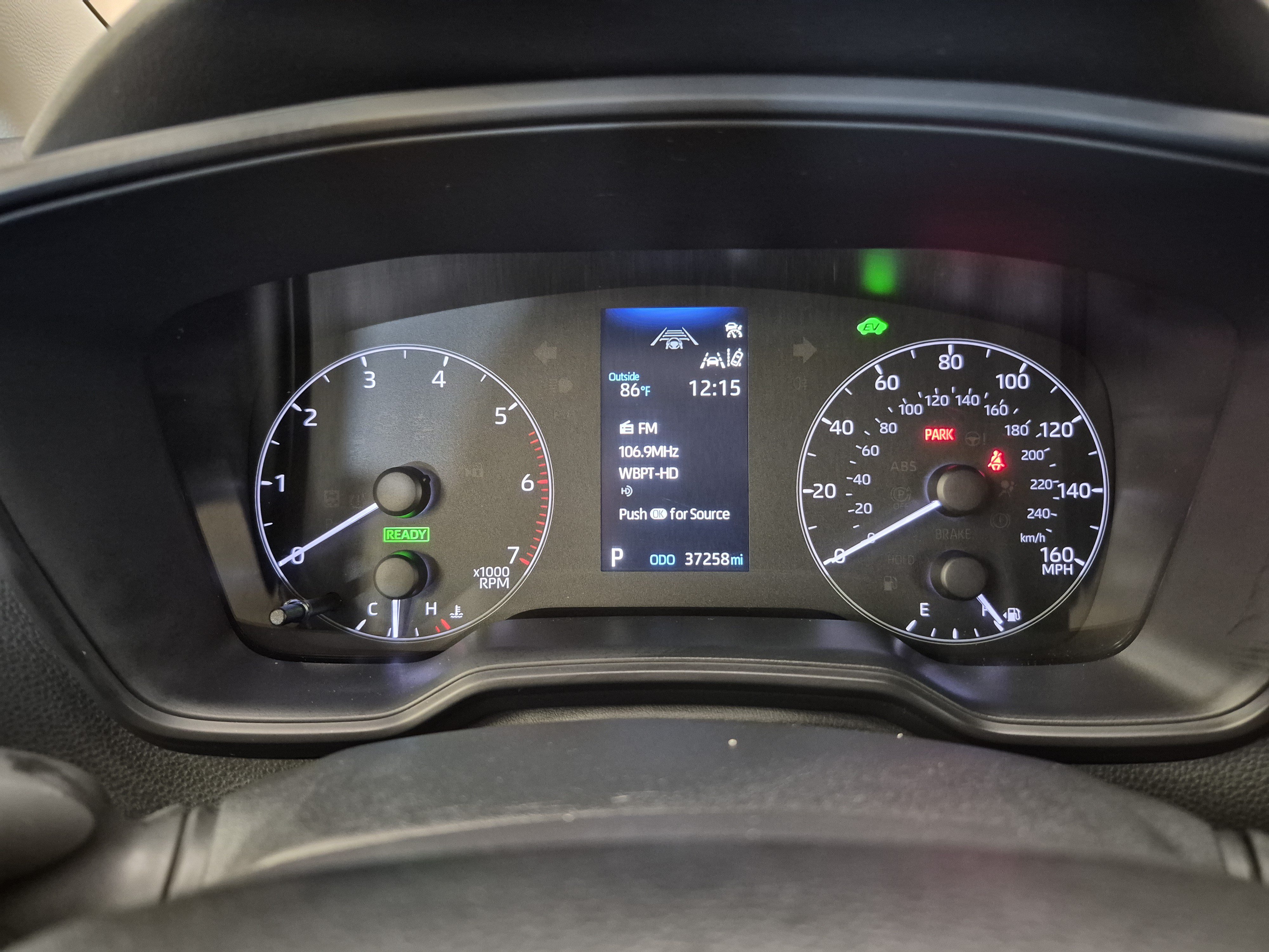 Used 2025 Toyota Corolla LE FWD image 22