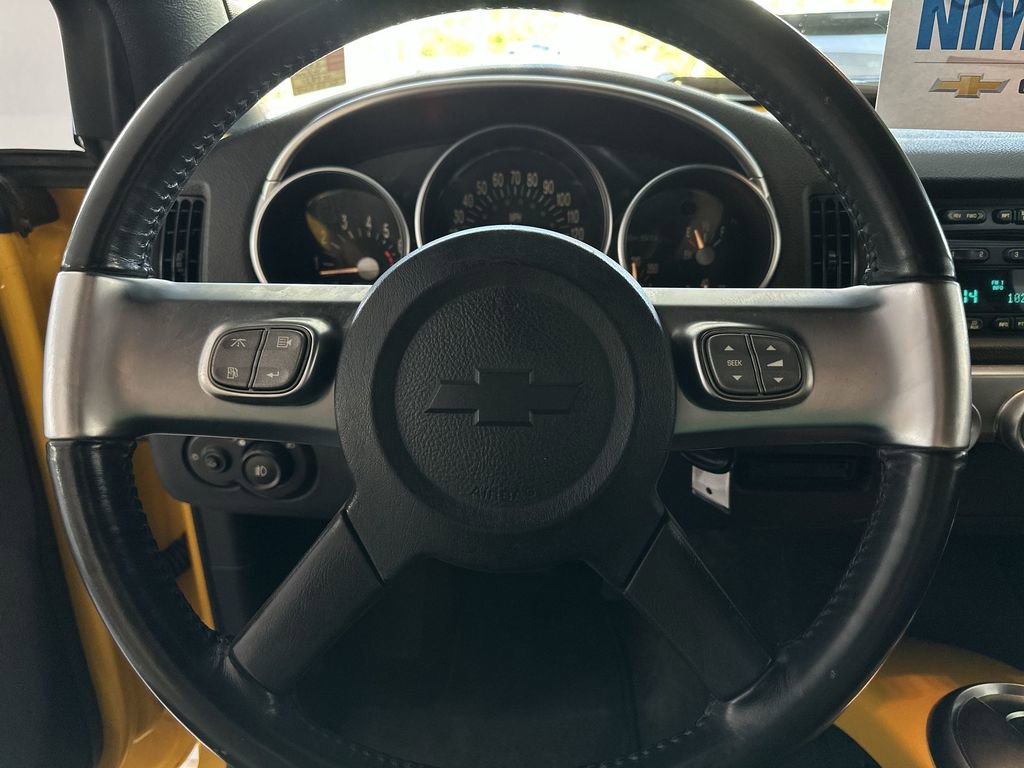 Used 2004 Chevrolet SSR w/ Preferred Equipment Group image 11