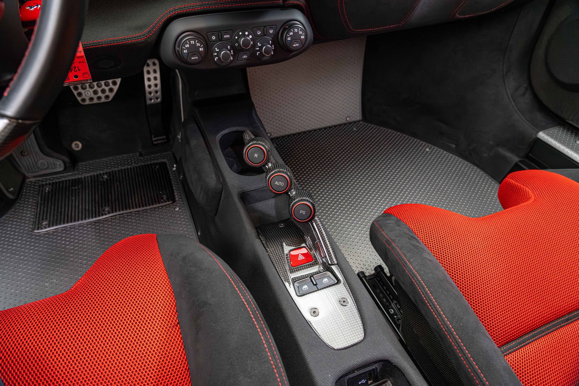 Certified 2015 Ferrari 458 Speciale Coupe RWD image 6