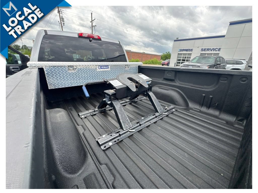 Used 2015 Chevrolet Silverado 2500 LT w/ LT Convenience Package AWD/4WD image 29