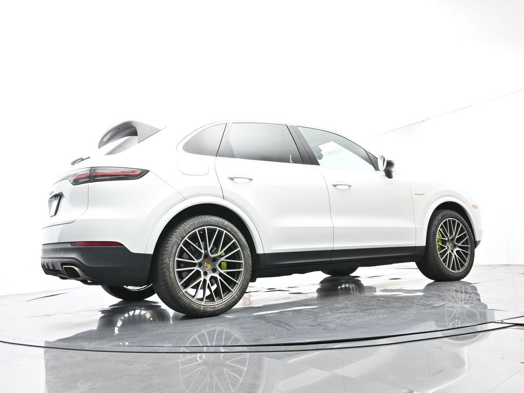Certified 2020 Porsche Cayenne E-Hybrid image 48