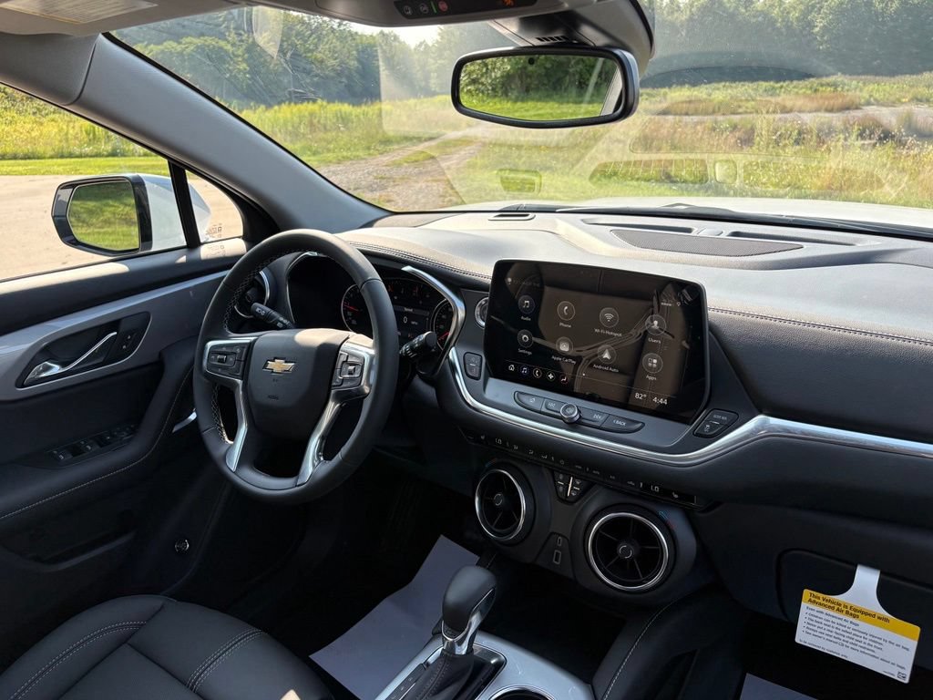 New 2026 Chevrolet Blazer LT w/ LPO, Arctic Package FWD image 30