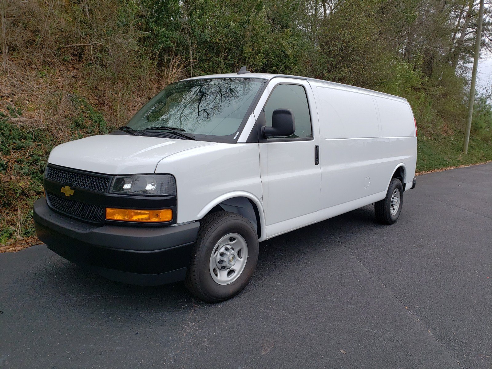 New 2023 Chevrolet Express 2500 Extended w/ Driver Convenience Package RWD image 7