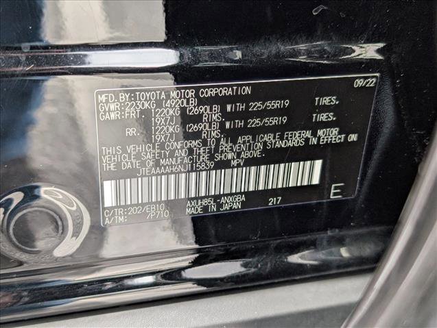 Used 2022 Toyota Venza XLE image 23