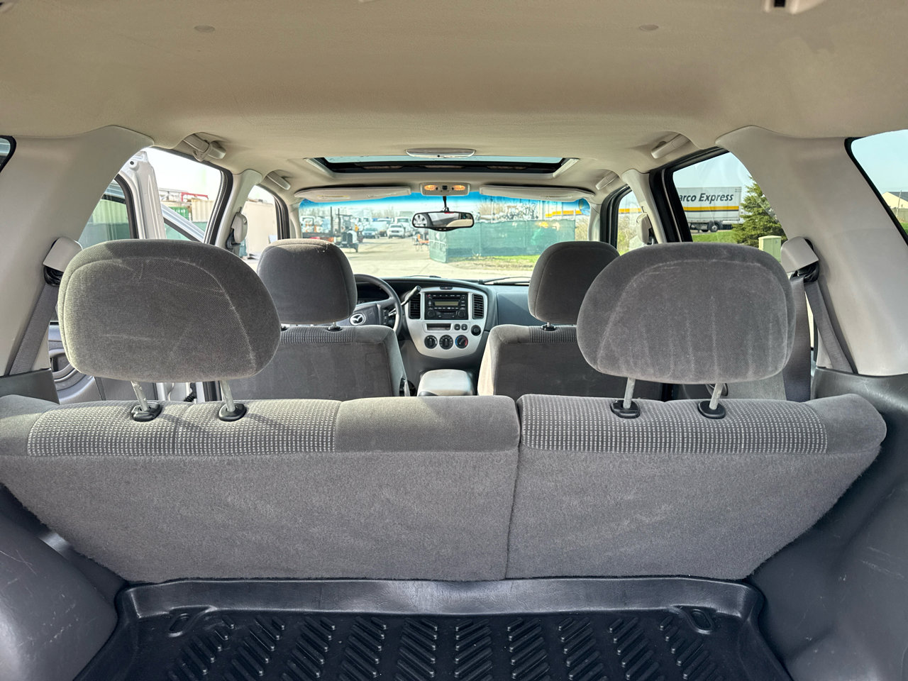 Used 2003 MAZDA Tribute LX image 24