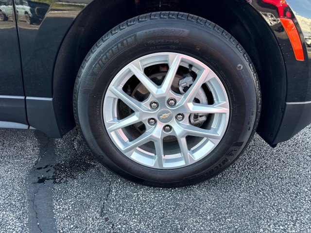 Used 2024 Chevrolet Equinox LT w/ LPO, Floor Liner Package FWD image 9