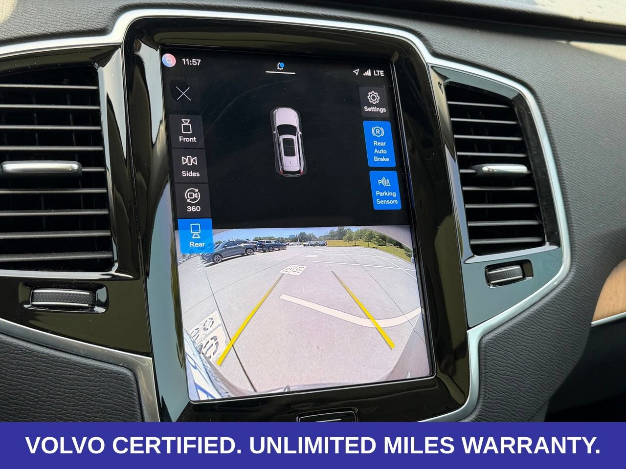 Certified 2023 Volvo XC90 T8 Plus w/ Protection Package Premier AWD/4WD image 19