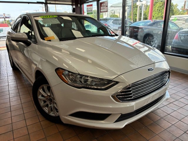 Used 2018 Ford Fusion S image 1