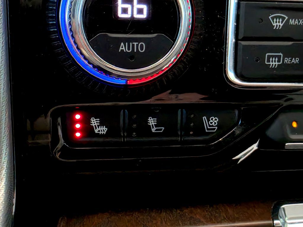 Used 2021 GMC Yukon Denali AWD/4WD image 52