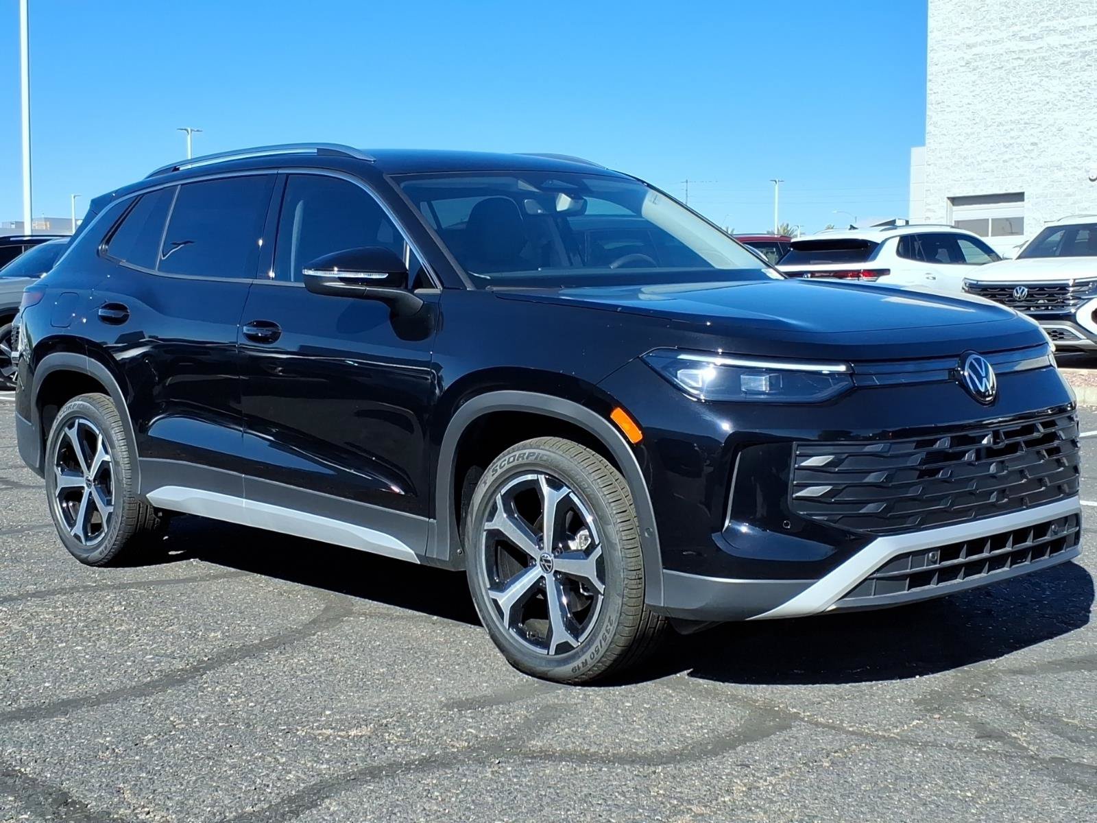 New 2026 Volkswagen Tiguan SE