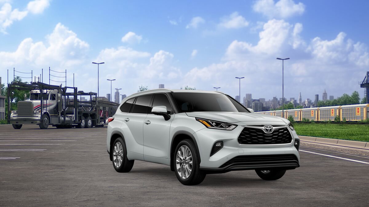 New 2026 Toyota Highlander Limited image 18