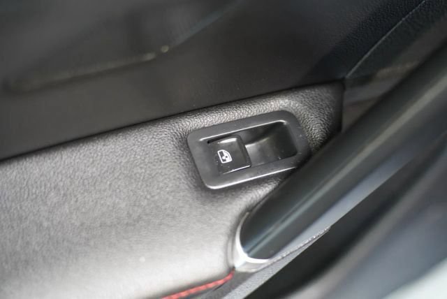 Used 2018 Volkswagen GTI Autobahn FWD image 35