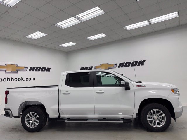 New 2026 Chevrolet Silverado 1500 LT w/ Z71 Off-Road Package AWD/4WD image 4