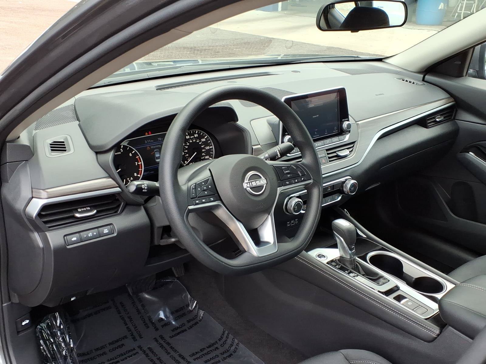 Used 2023 Nissan Altima 2.5 SV AWD/4WD image 5