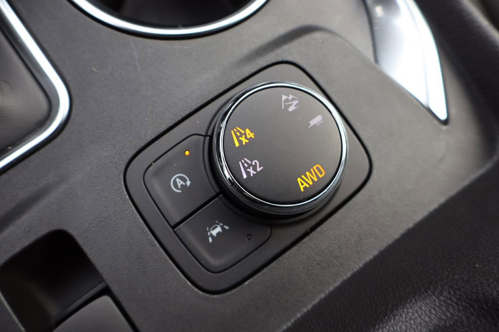 Used 2022 Chevrolet Traverse High Country image 28