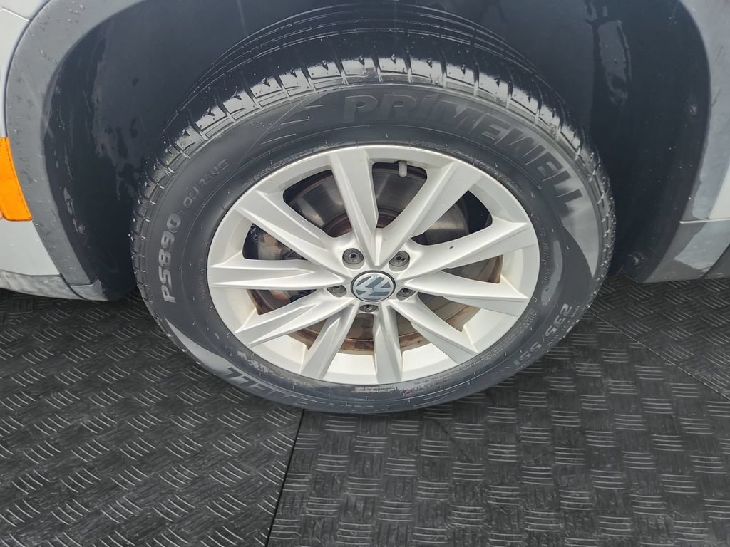 Used 2017 Volkswagen Tiguan Limited w/ Premium Package FWD image 14