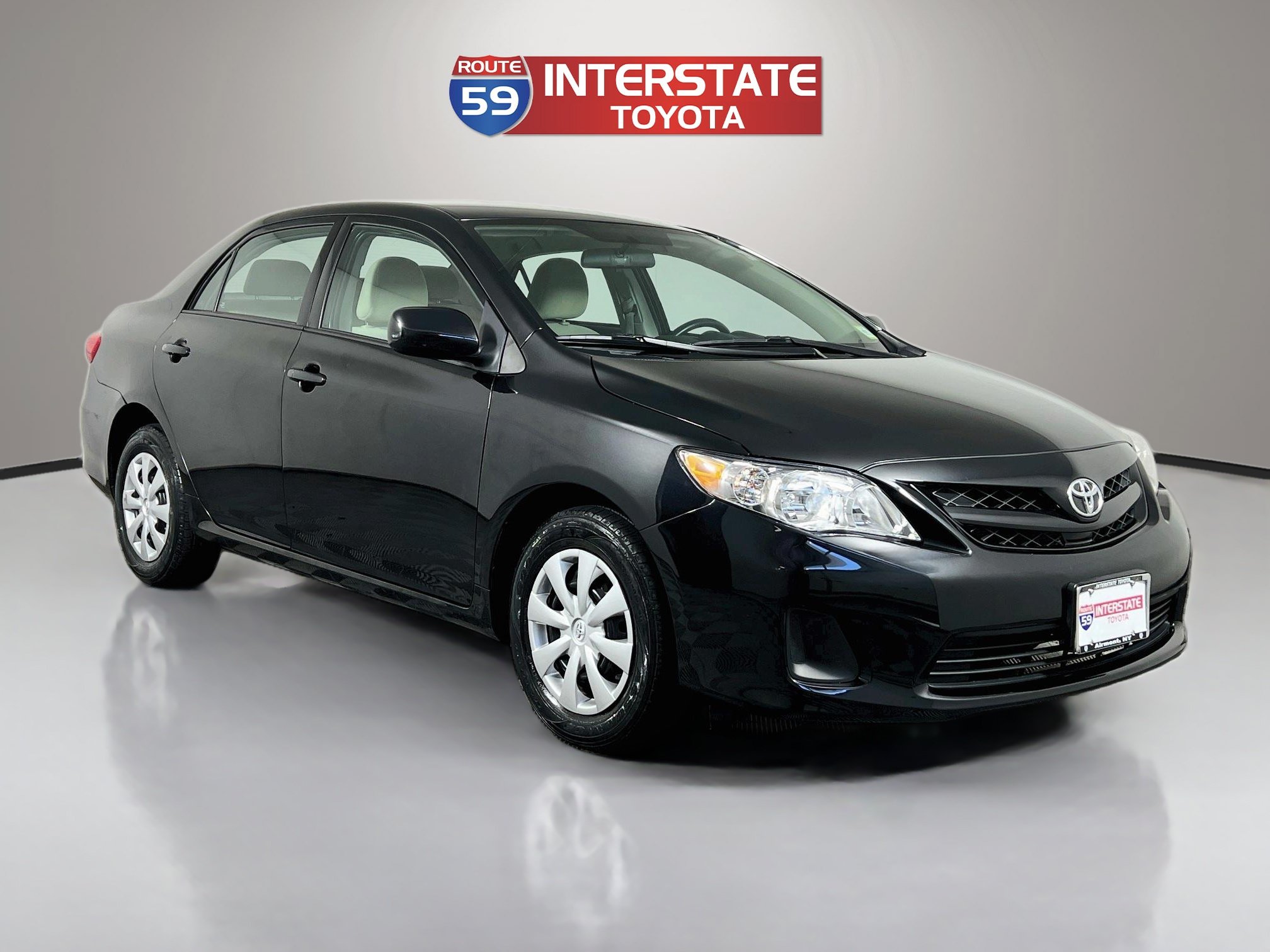 Used 2013 Toyota Corolla L FWD image 1